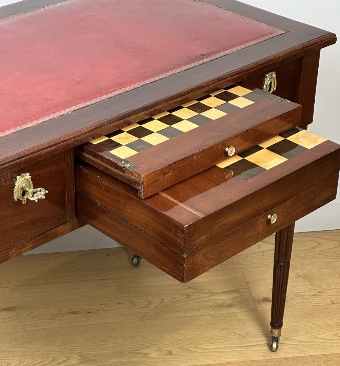 A Louis XVI  Small Desk-game Of Boudoir With Evolution 18th Century Circa 1780-photo-2