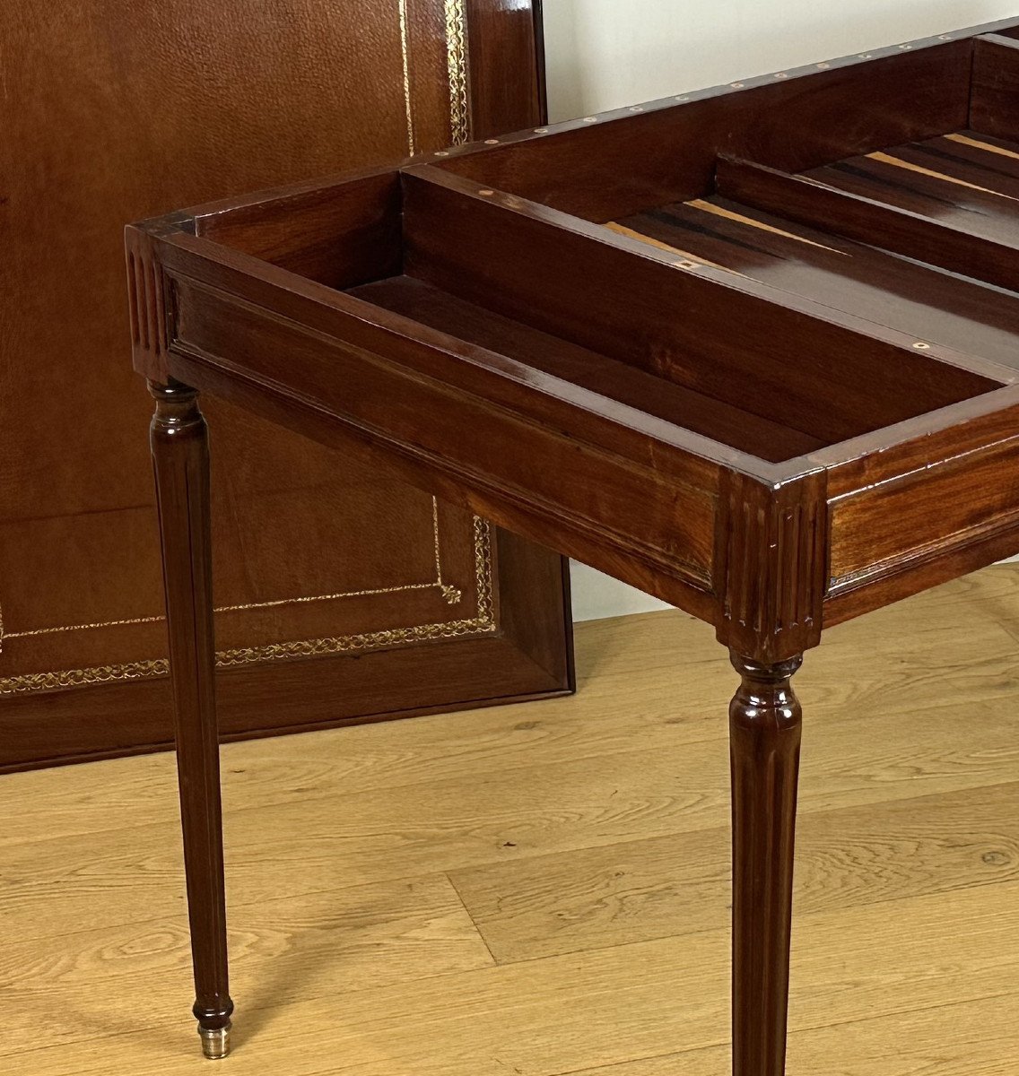 A Louis XVI Mahogany Tric-trac Table Forming A Desk Lat 18th Century -photo-6
