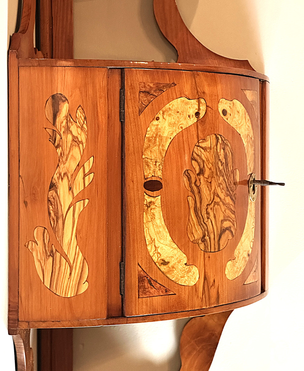 Etagère d’angle Louis XV coestampillée de Pierre Hache et Jean-François Hache vers 1760-1765-photo-3