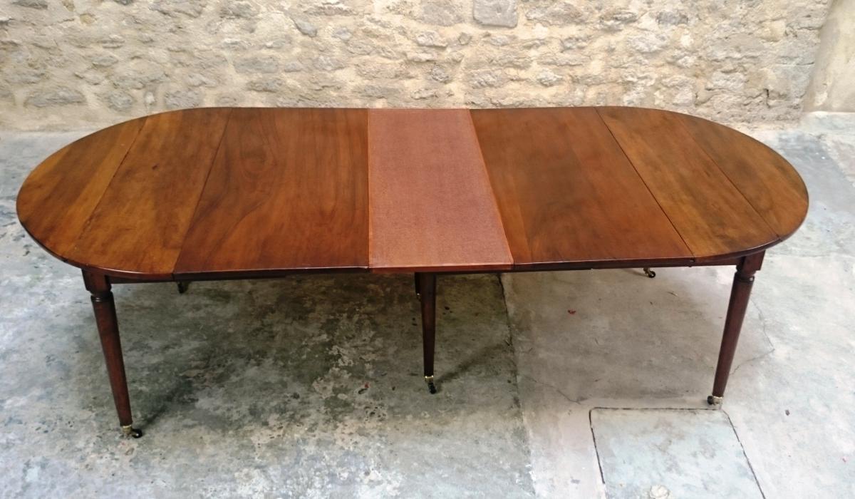 Table d'époque Louis XVI de salle à Manger, allonges en noyer. -photo-3