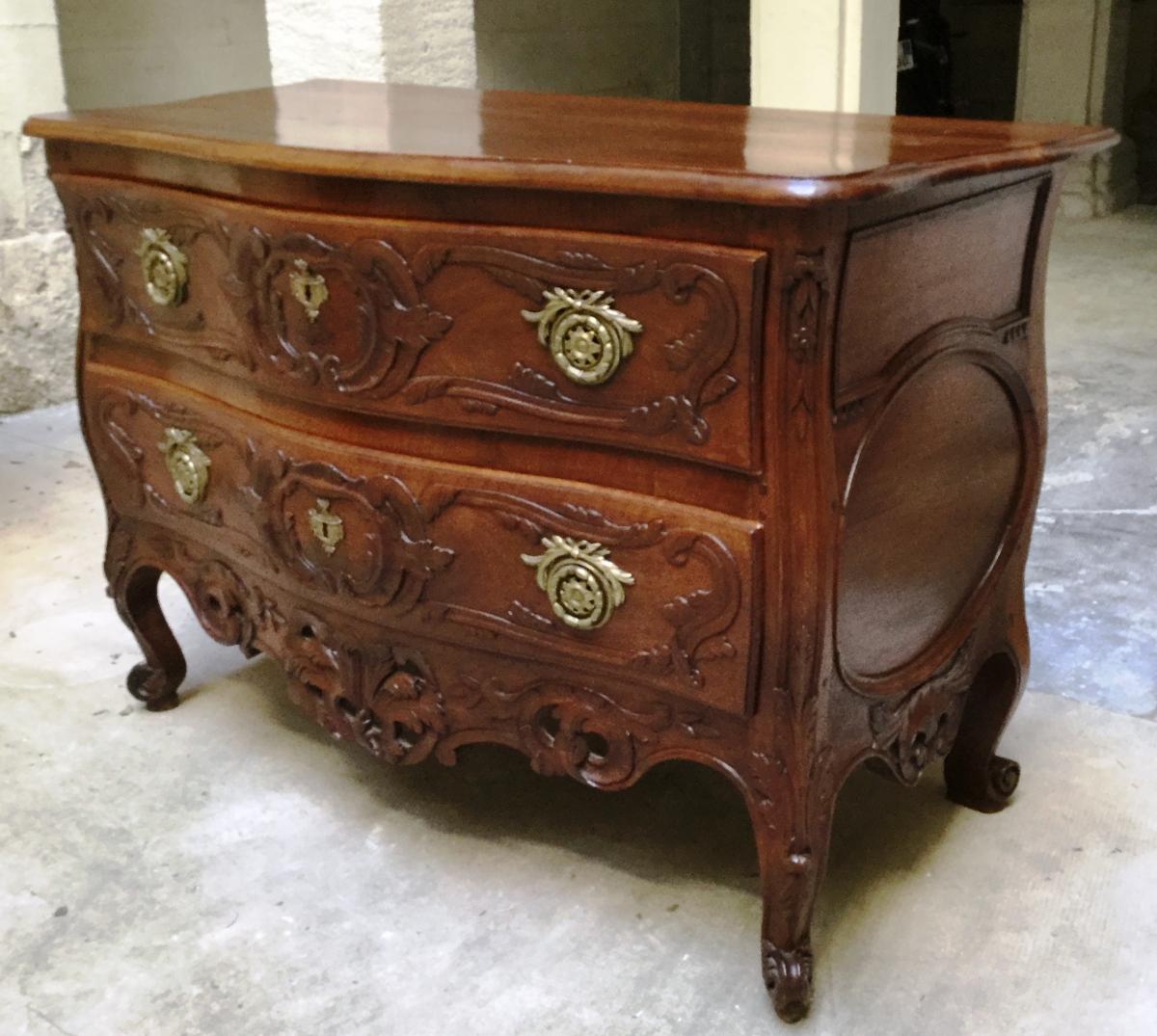 A Solid Walnut Provencal Commode, Nîmoise 18th Century Circa 1750-photo-4