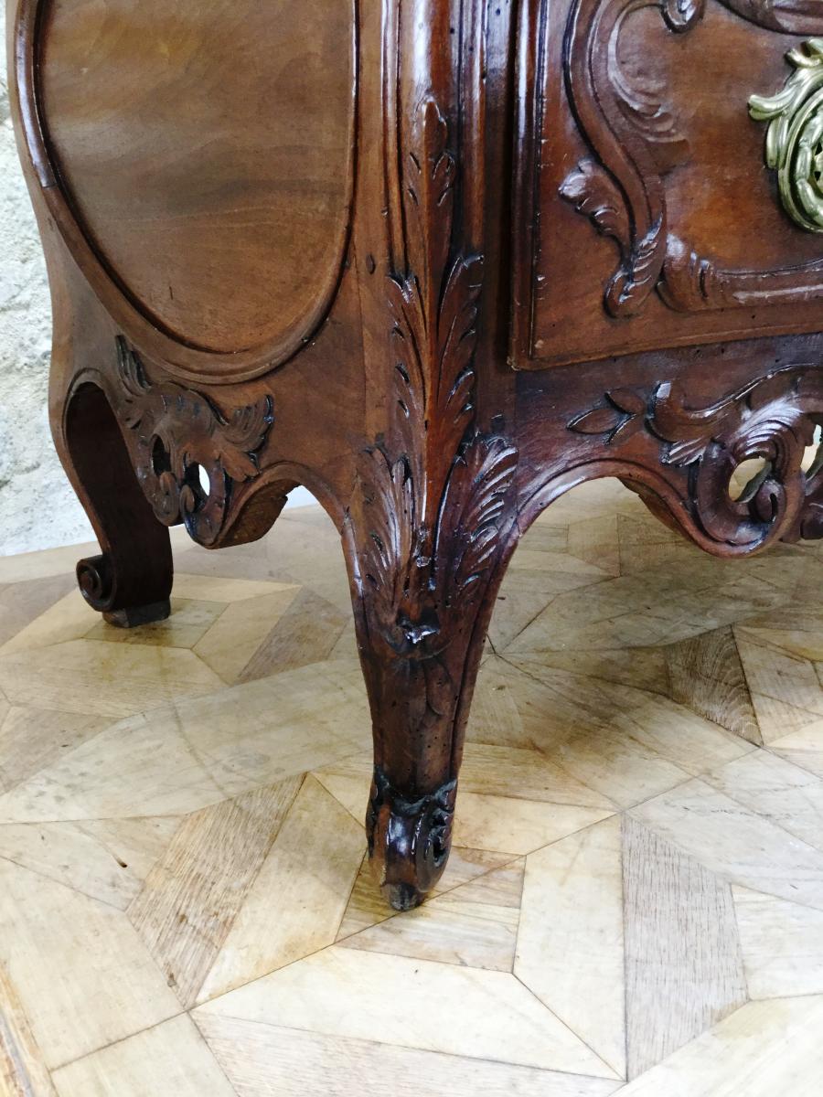 A Solid Walnut Provencal Commode, Nîmoise 18th Century Circa 1750-photo-4
