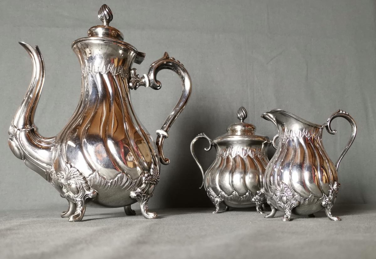 Coffee Service Of The Manufacture d'Orfèvrerie d'Ercuis Napoleon III Around 1880-1900.