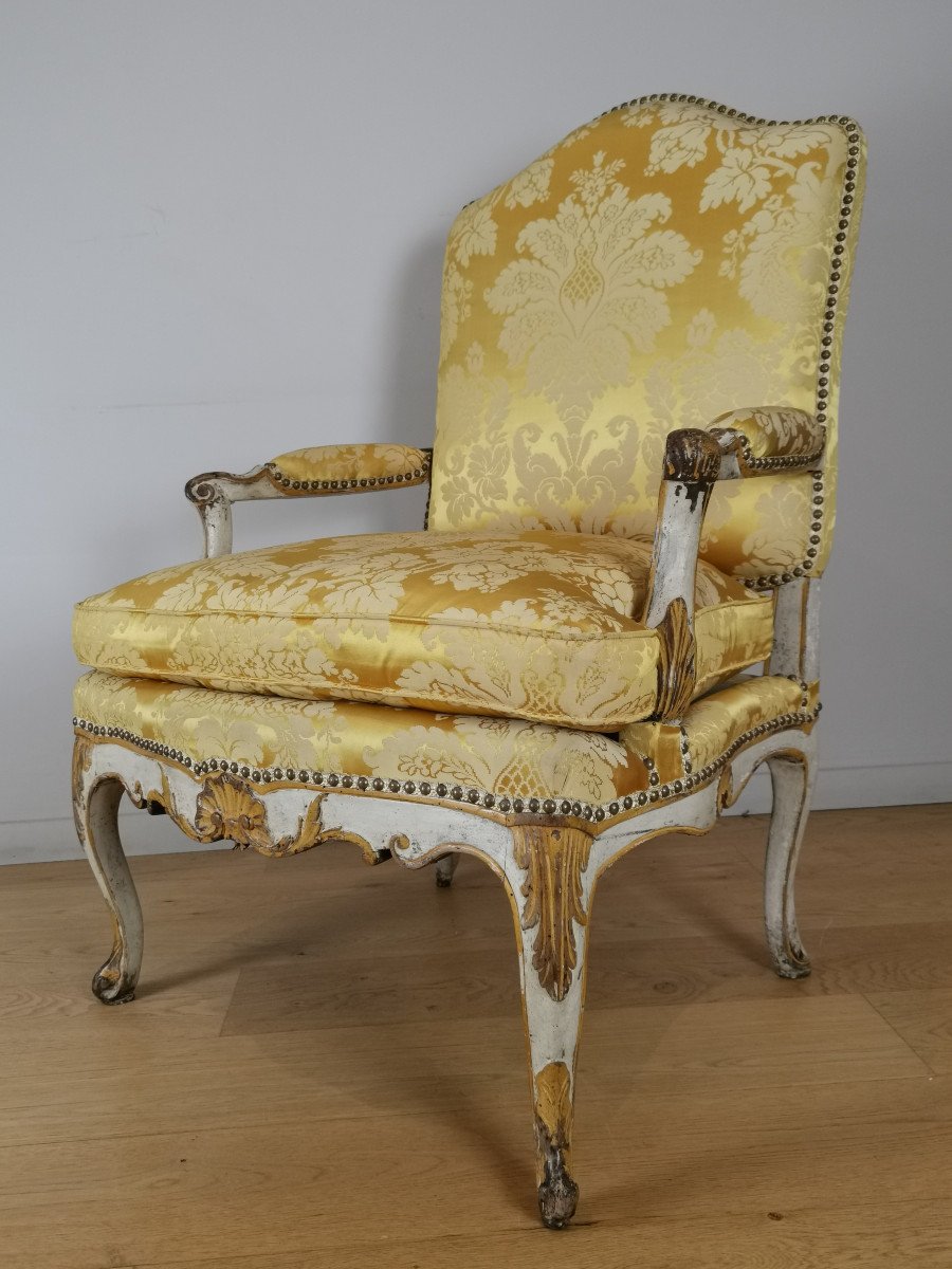 Paire De Larges Fauteuils Du Comtat Venaissin De La Période Régence.-photo-3