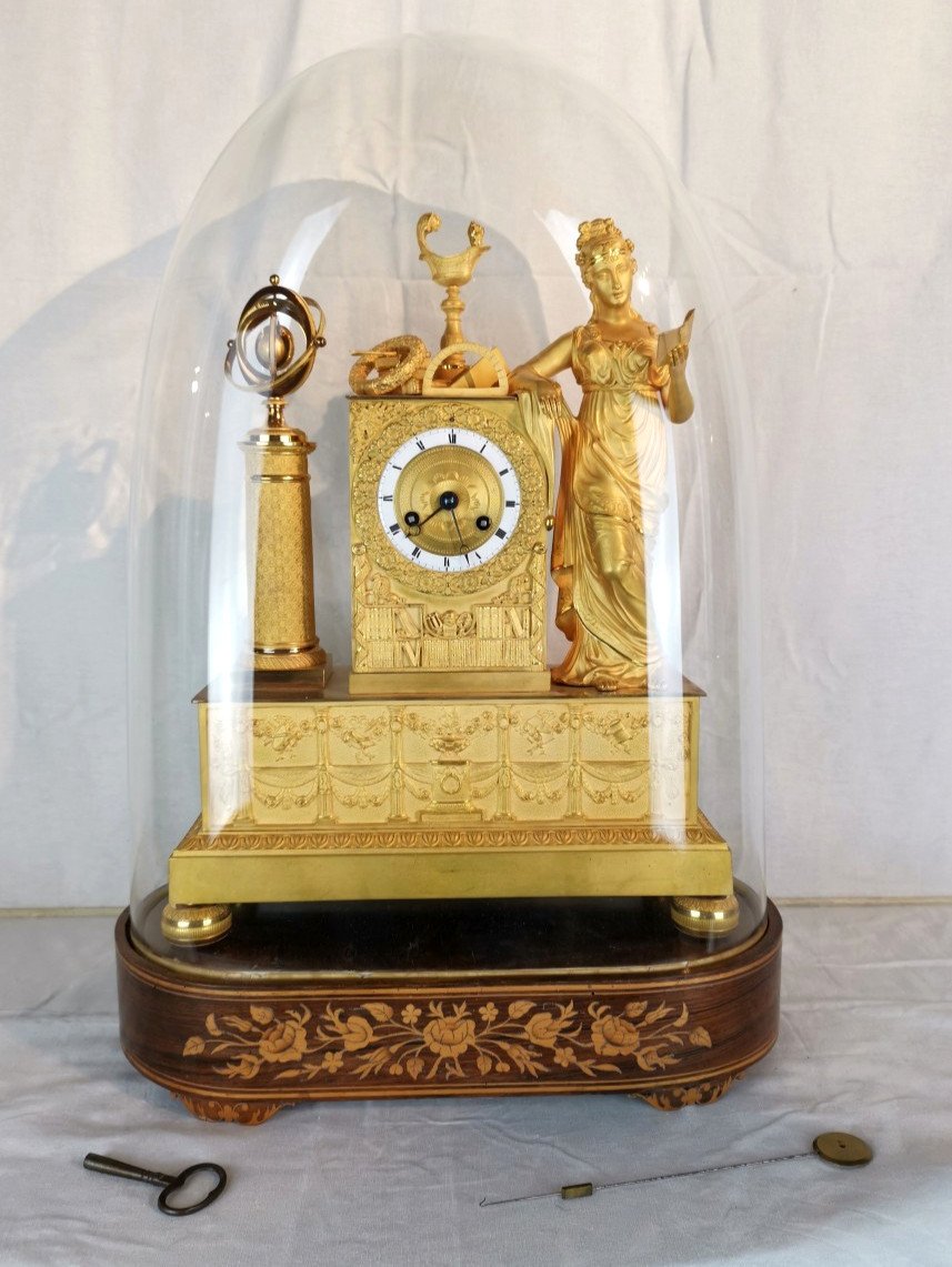 Pendule D’époque Empire Dite Aux Objets Scientifiques.