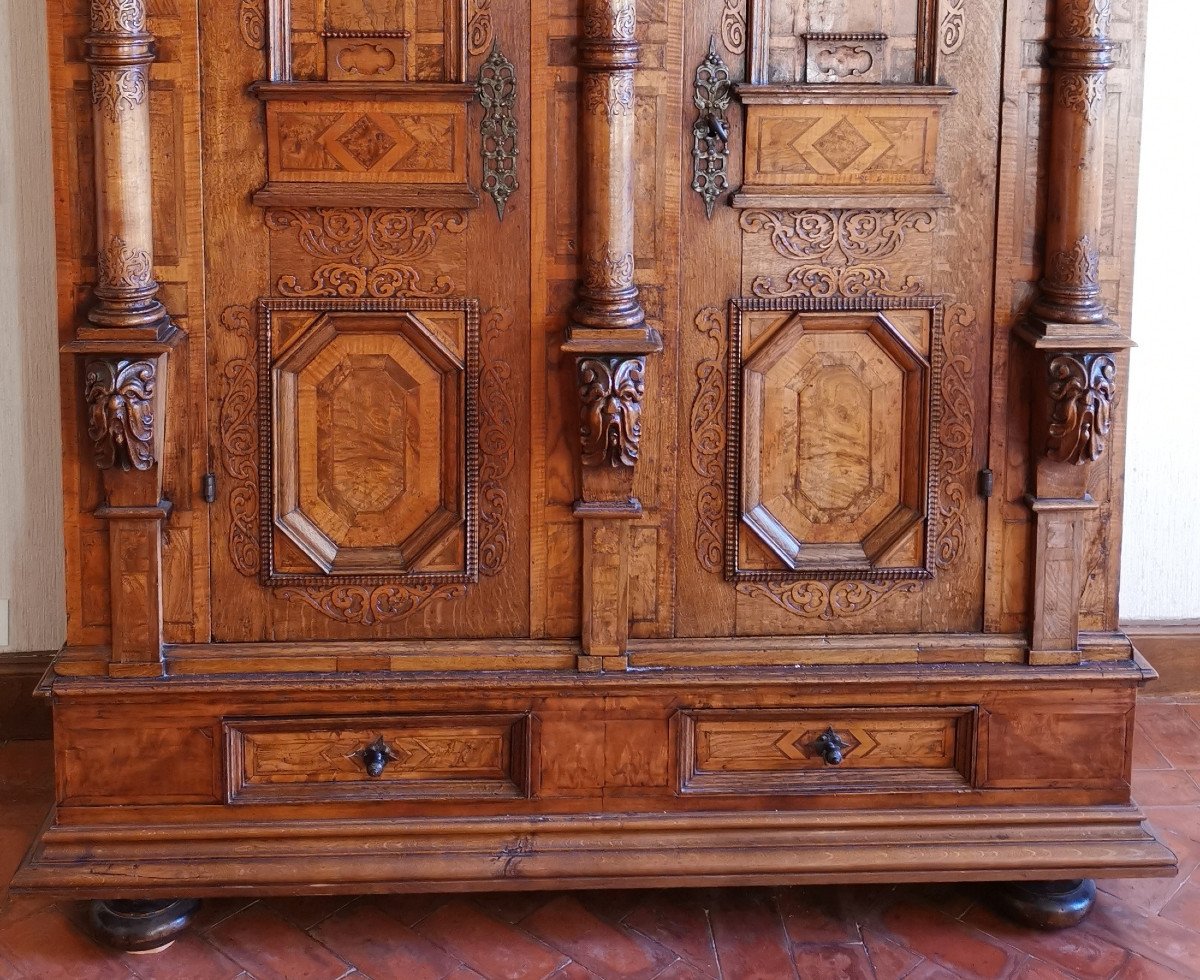 Small Alsatian Baroque Wardrobe With Three Columns Early 17th Century.-photo-3