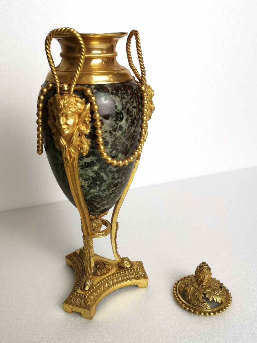 Paire De Cassolettes En « Athéniennes » Louis XVI à L’effigie De Bacchus.-photo-8