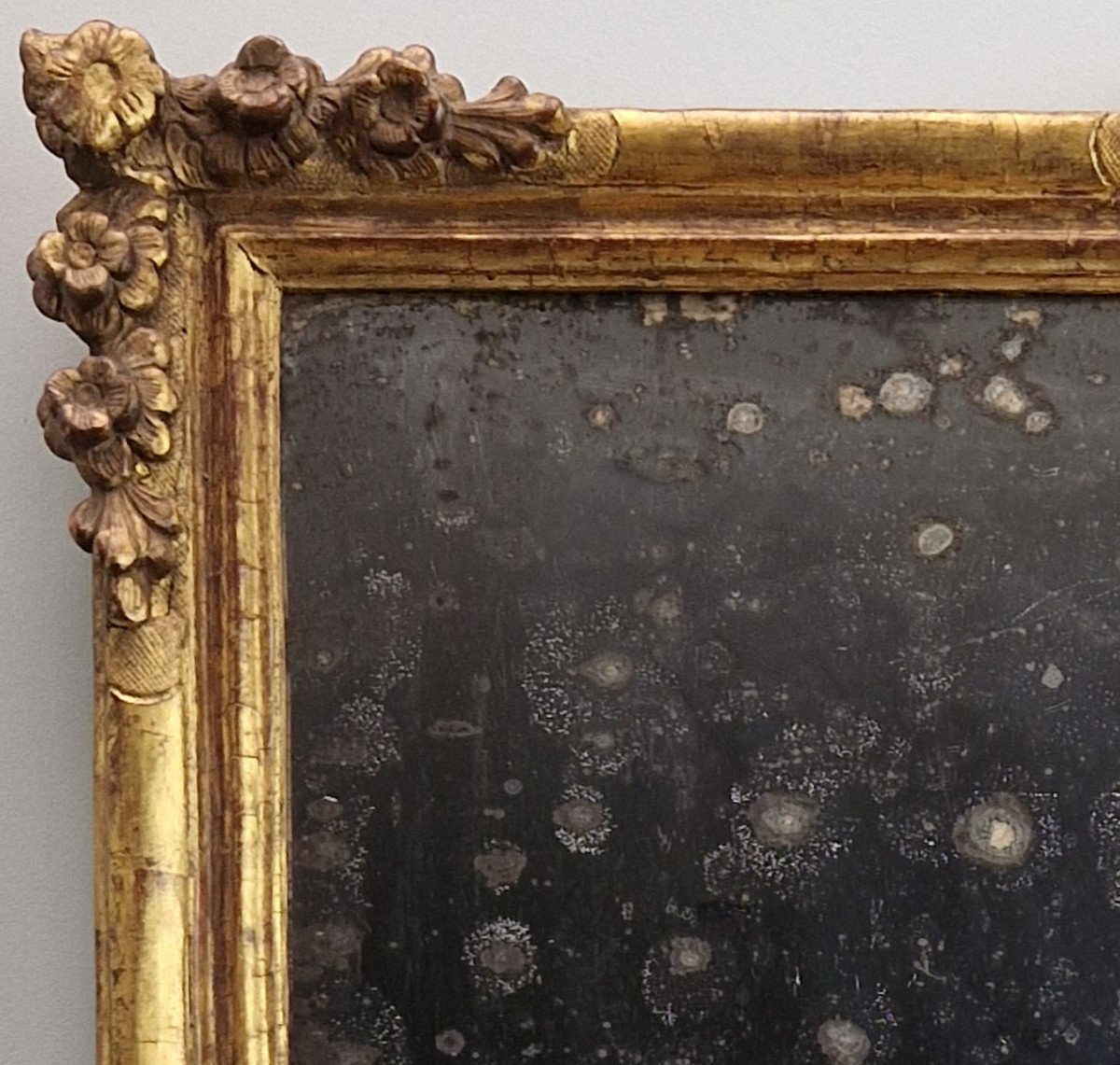 Louis XV Period Mirror In Golden Wood, Mid Eighteenth Century.-photo-3