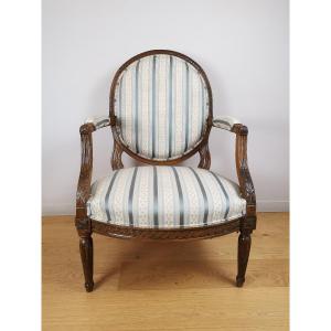 Fauteuil Lyonnais à La Reine En Médaillon D’poque Louis XVI. 