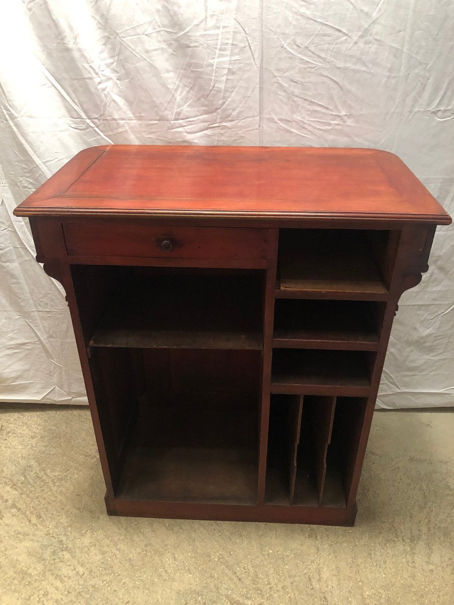 Old Store Counter Cashier Furniture.-photo-3