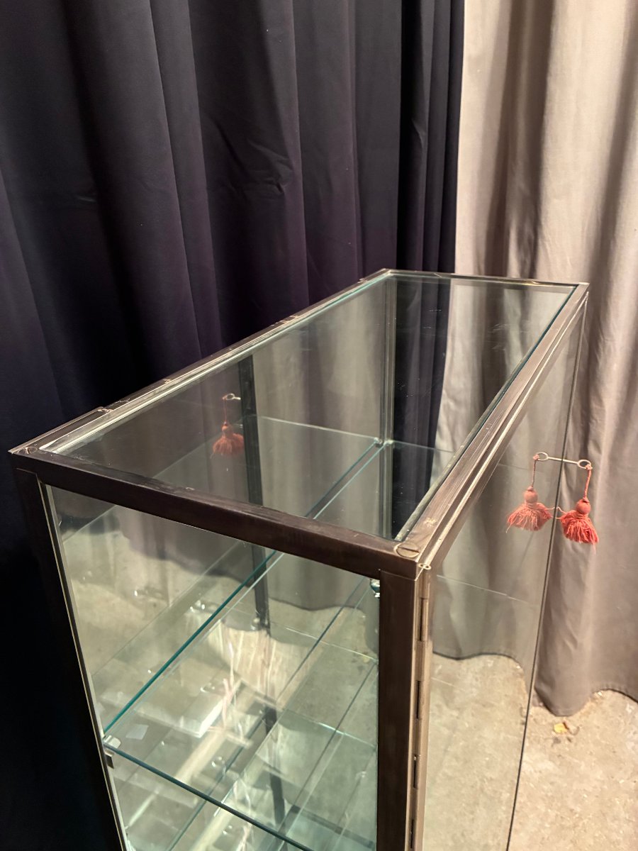 Ancienne vitrine de magasin sur pied, "Art Déco".-photo-1