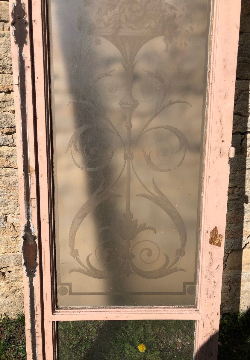 Old Decorated Glass Window. Cafe, Bistro, Store.-photo-3