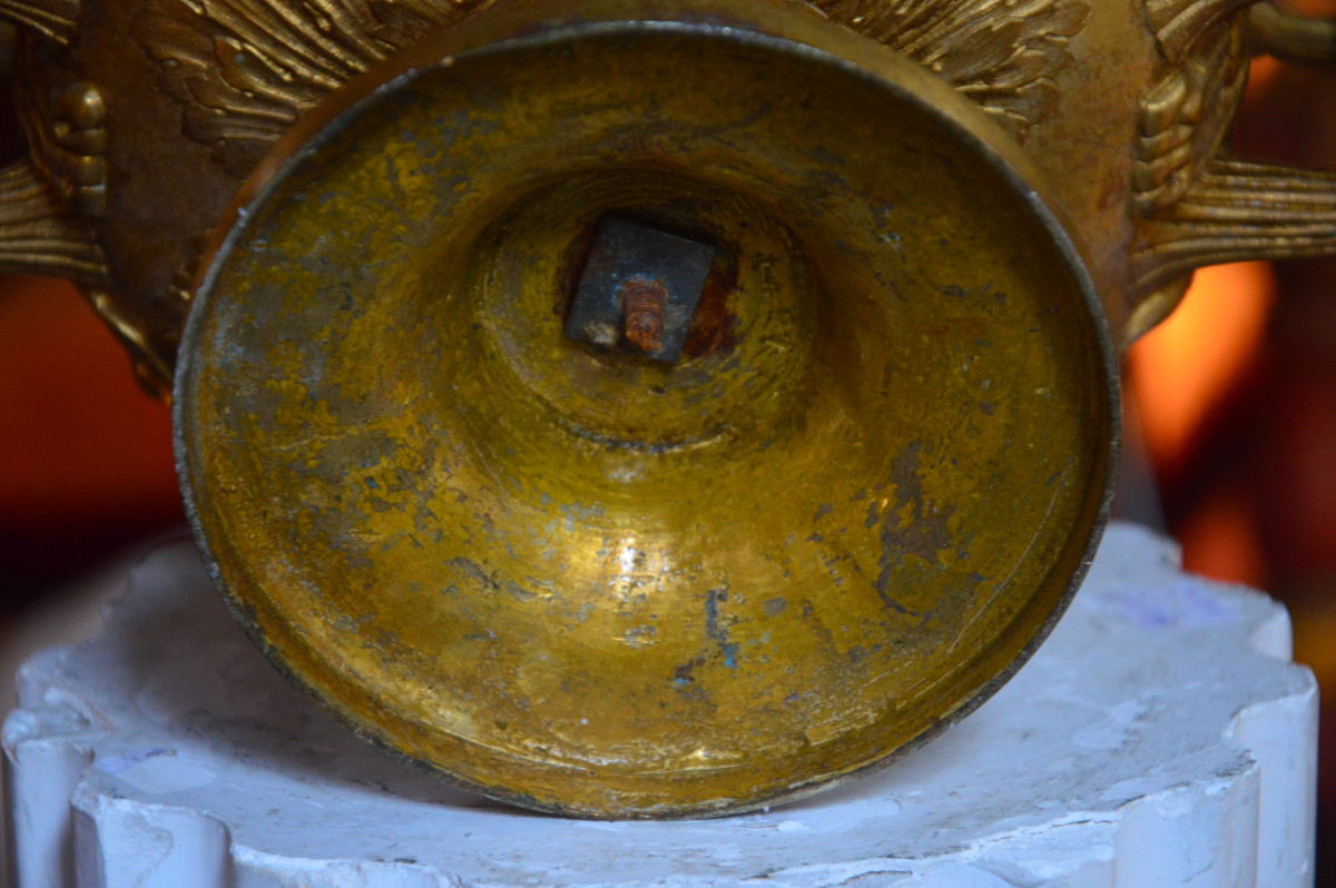 Warwick Vase In Gilt Bronze-photo-2