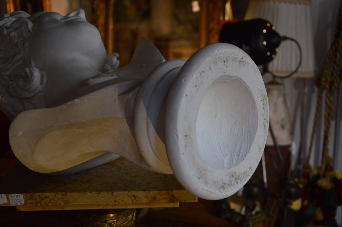 Bust Of A Neapolitan-photo-4