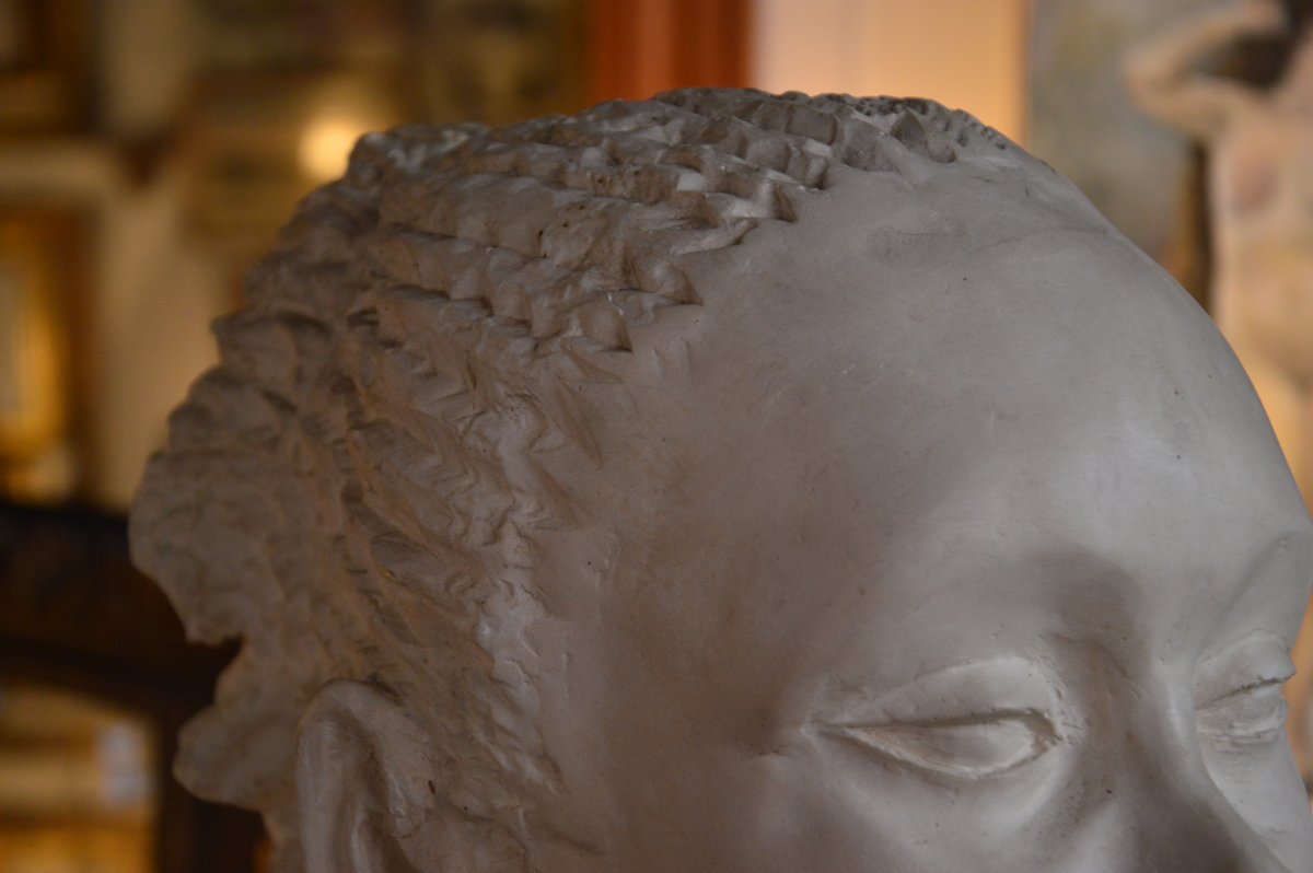 African Bust-photo-2
