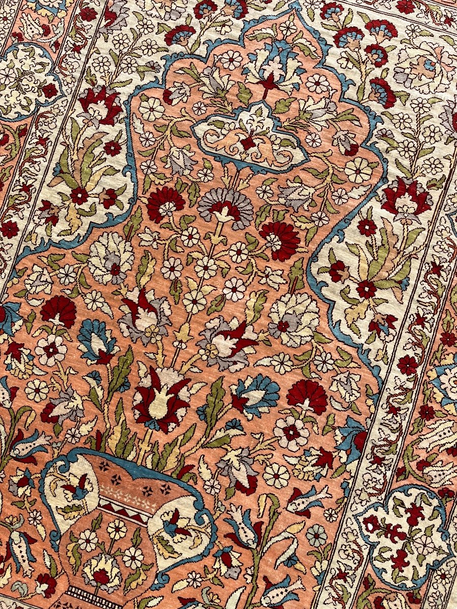 Small Hereke Silk Rug-photo-3