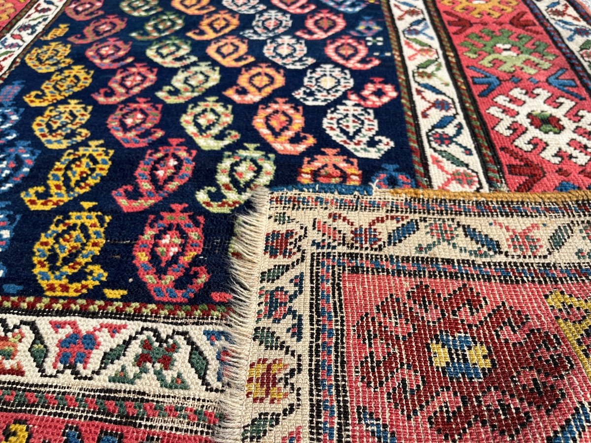 Old Caucasian Gendje Carpet. Late 19th-photo-8