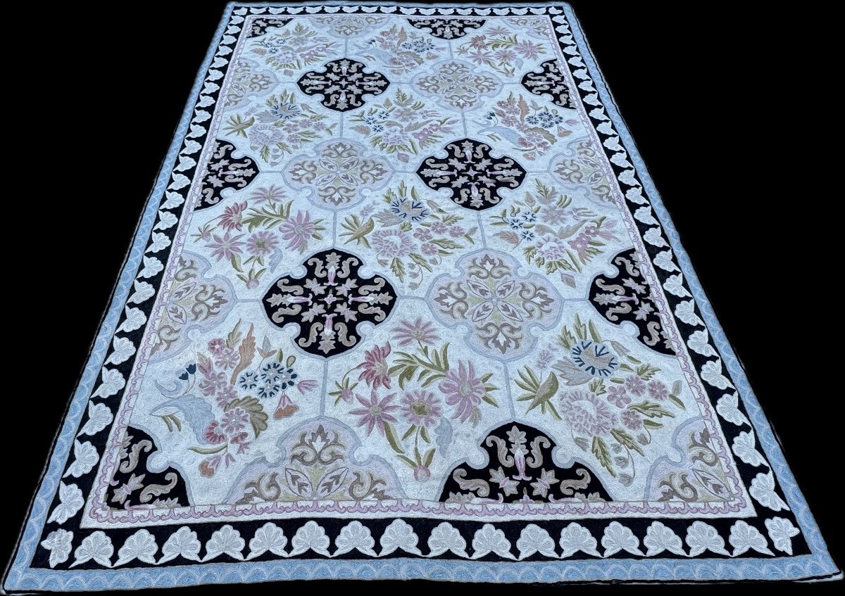 European Embroidered Rug 257x176 Cm-photo-2