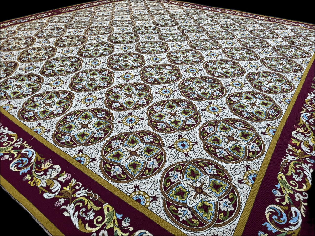 Large Aubusson Rug With Small Point 465 X 455 Cm-photo-3