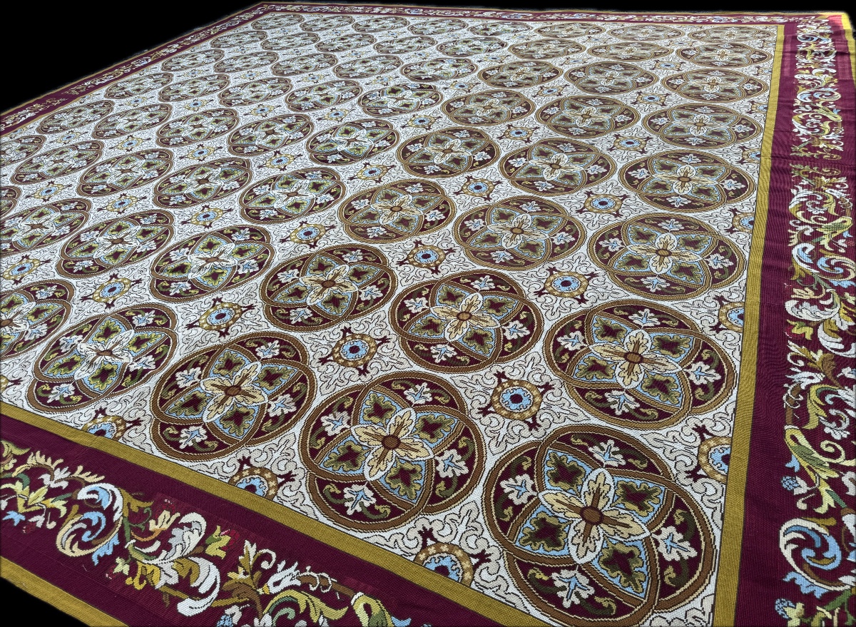 Large Aubusson Rug With Small Point 465 X 455 Cm-photo-3