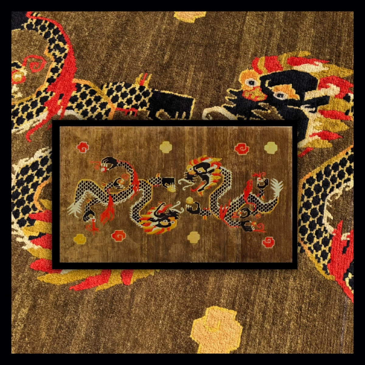 Antique Tibetan Rug With Dragon Patterns 200x120 Cm