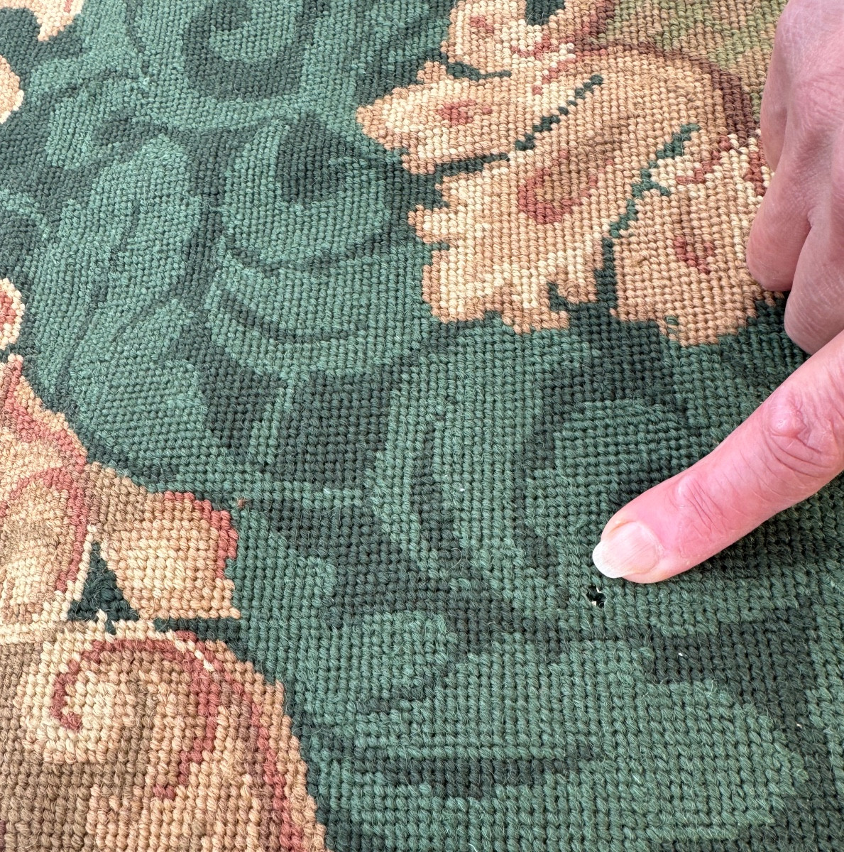 Aubusson-style Knotted Rug, 290x235 Cm-photo-5