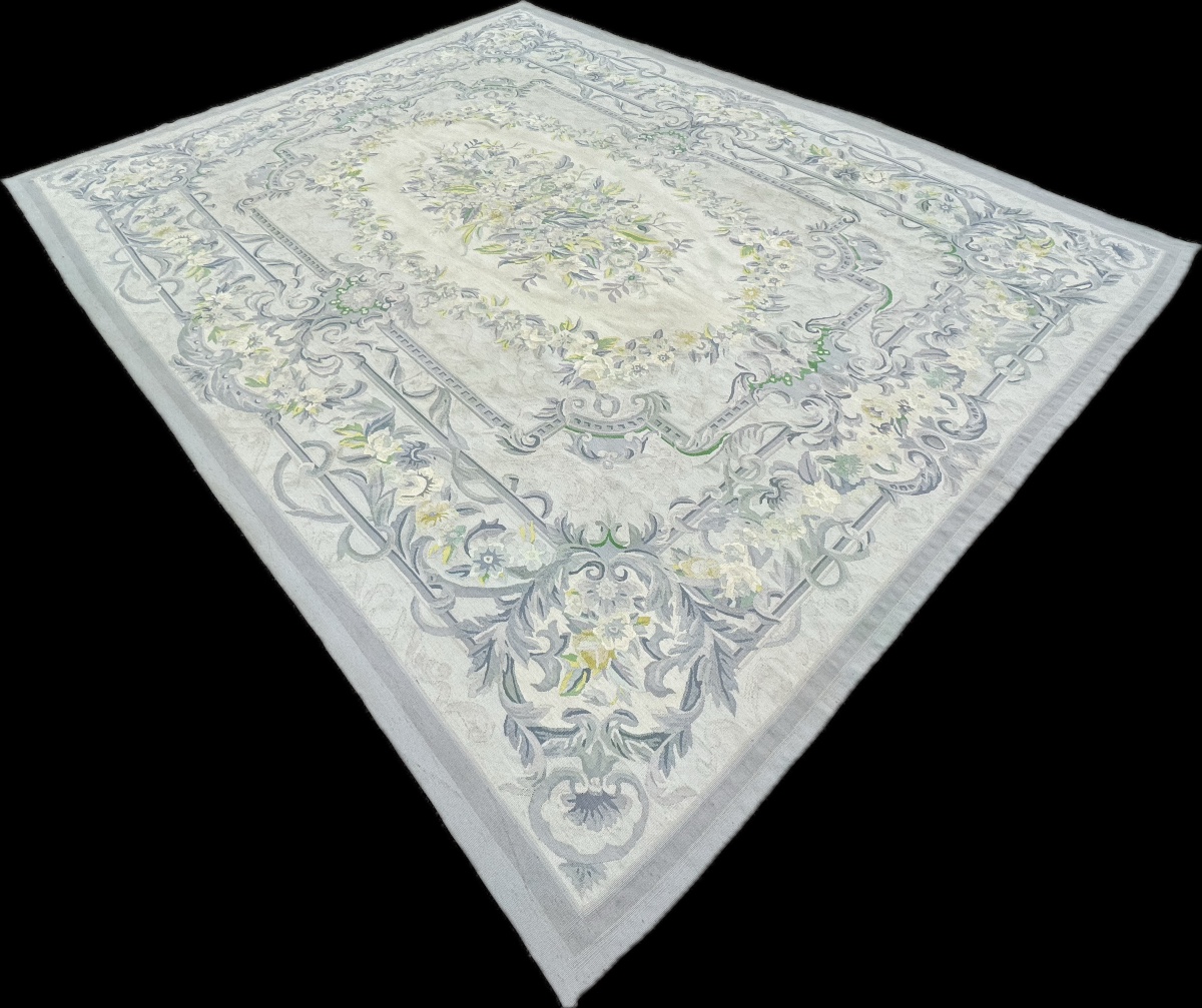 Aubusson-style Knotted Rug, 350x260 Cm-photo-6