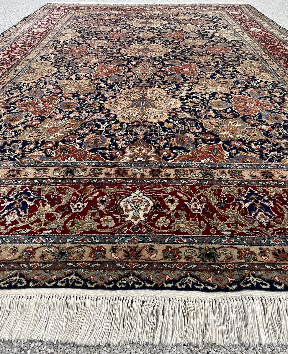 Indo-isfahan Wool And Silk Rug 270x180 Cm-photo-5