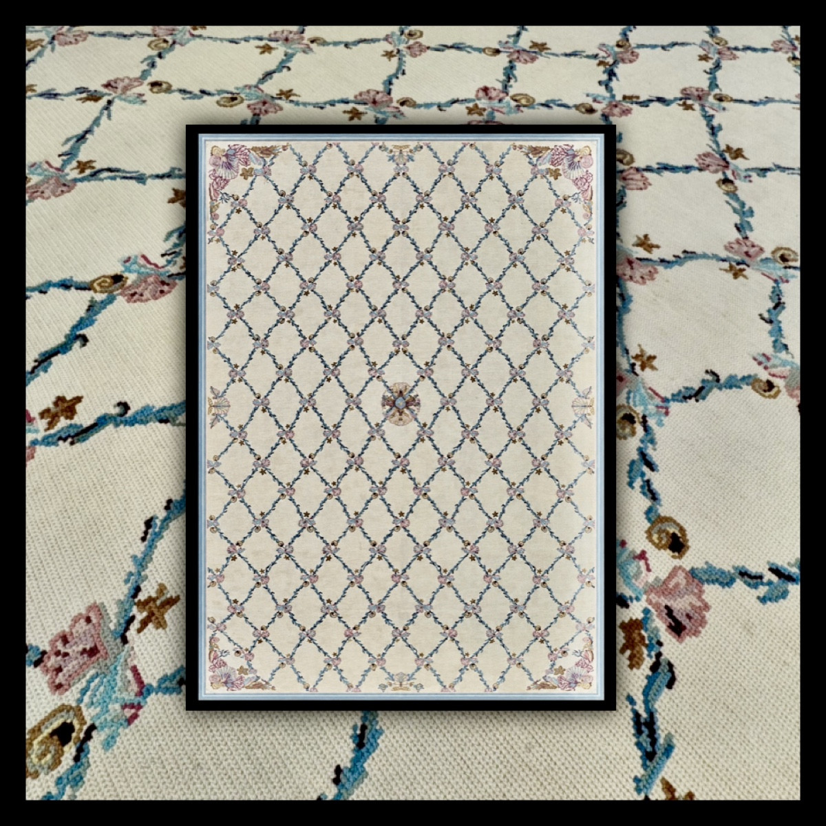 Tapis aux petits points dans le goût d' Aubusson 500x280 cm