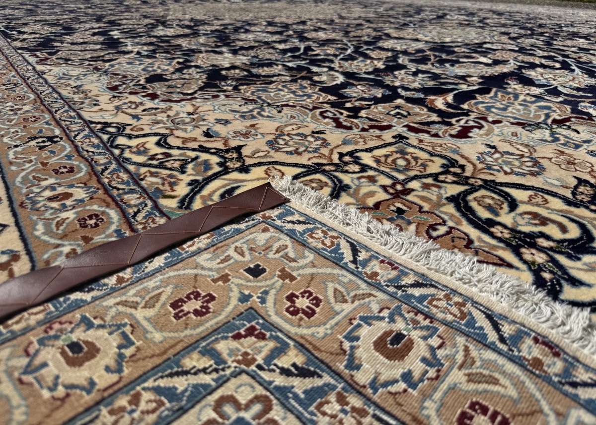 Naïn Persian Rug, 540 X 350 Cm -photo-8