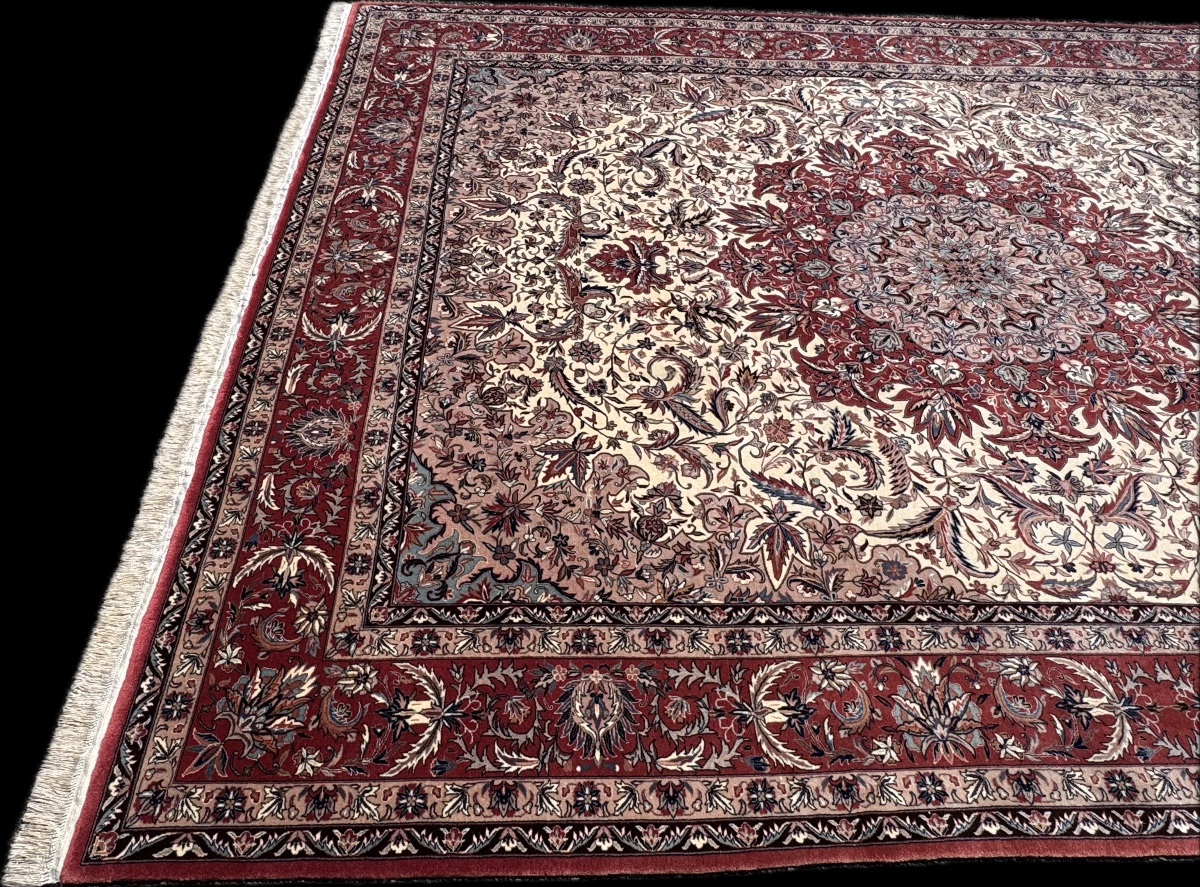 Indo-isfahan Rug, Wool And Silk, 320 X 240 Cm-photo-4