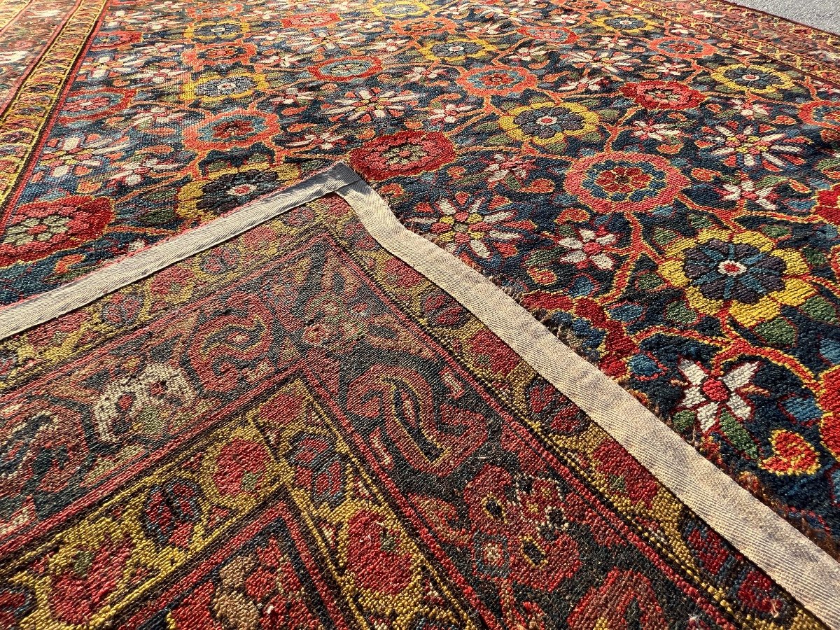 Elegant Véramine Carpet.  Mina-khani Design  Iran Circa 1880-photo-3