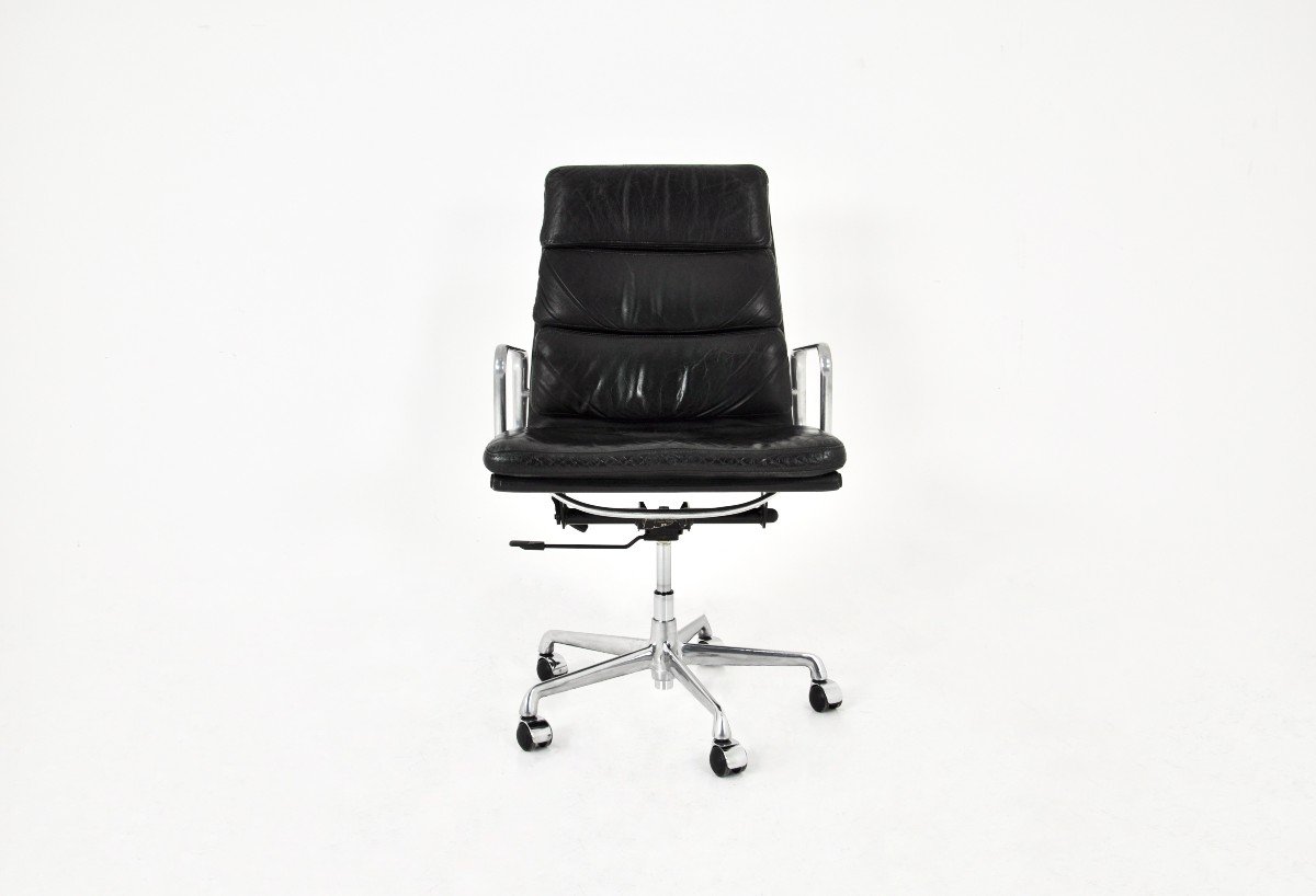 Ea216 Soft Pad Office Chair By Charles & Ray Eames For Icf, 1970s-photo-3