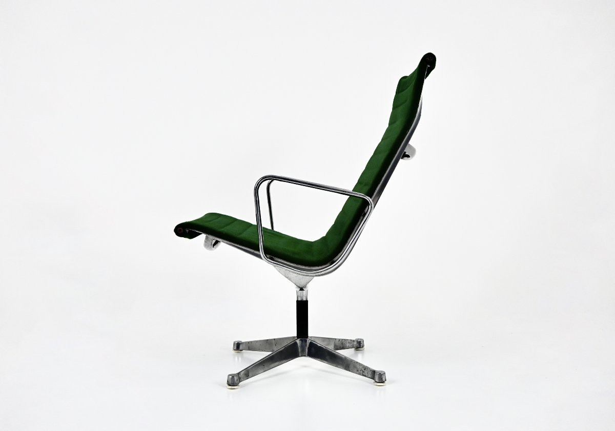 Ea124 Green Armchair By Charles And Ray Eames For Herman Miller, 1970s-photo-2