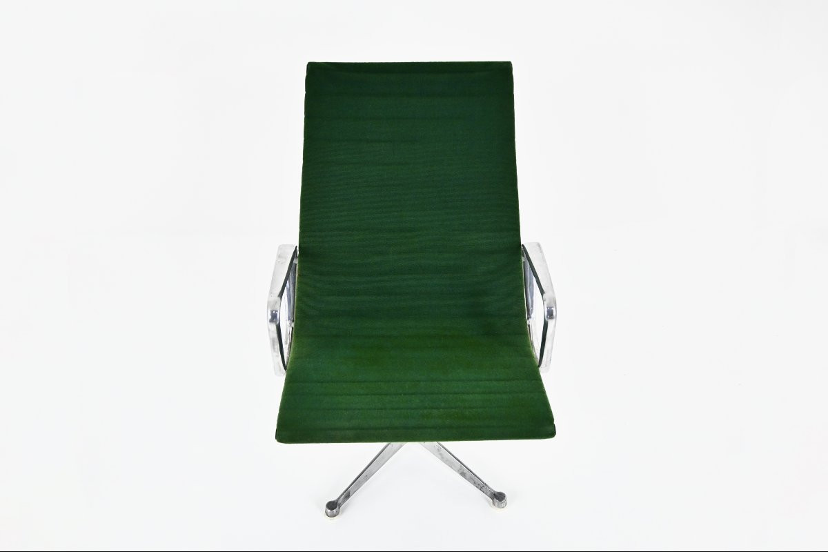 Ea124 Green Armchair By Charles And Ray Eames For Herman Miller, 1970s-photo-4