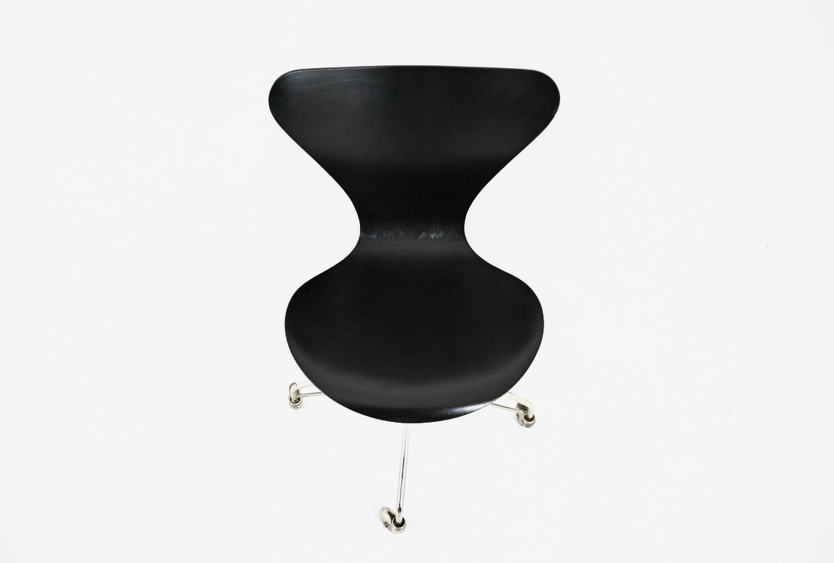 Chaise modèle 3217 par Arne Jacobsen pour Fritz Hansen, années 1960-photo-1