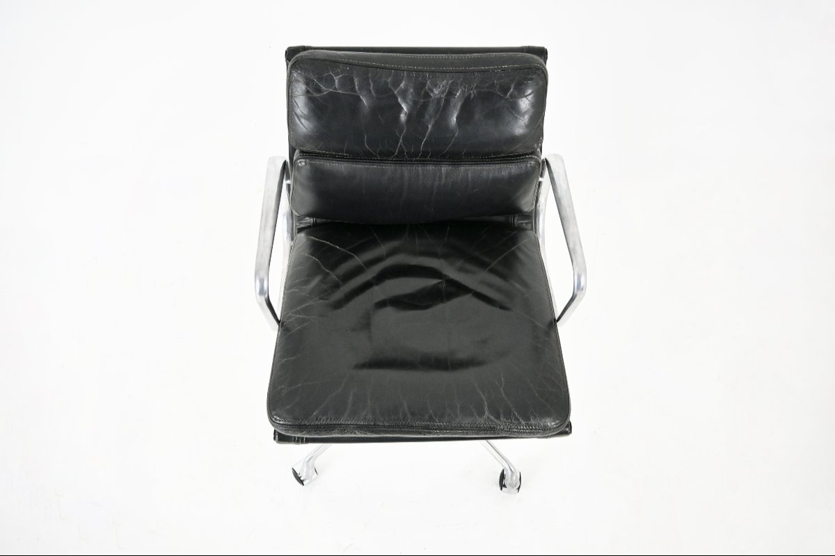 Fauteuil en cuir noir par Charles et Ray Eames pour Herman Miller, années 1970-photo-4