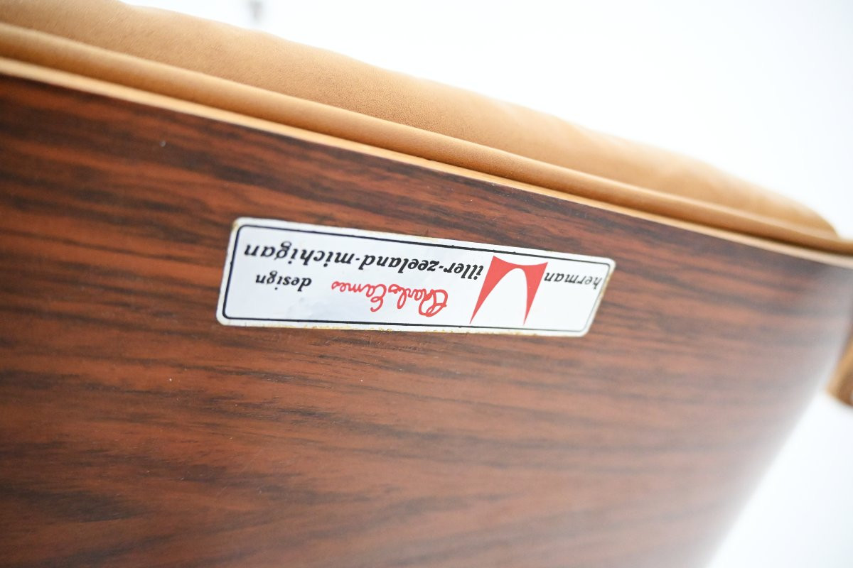 Armchair And Footstool By Charles & Ray Eames For Herman Miller, 1970s-photo-4