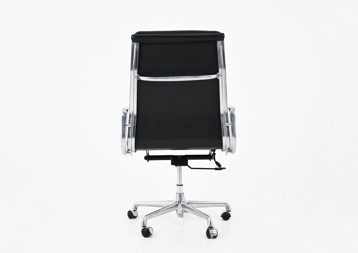 Ea 216 Soft Pad Office Chair, By Charles And Ray Eames For Icf, 1970s-photo-2