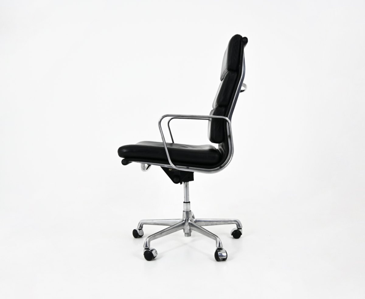Ea 216 Soft Pad Office Chair, By Charles And Ray Eames For Icf, 1970s-photo-3