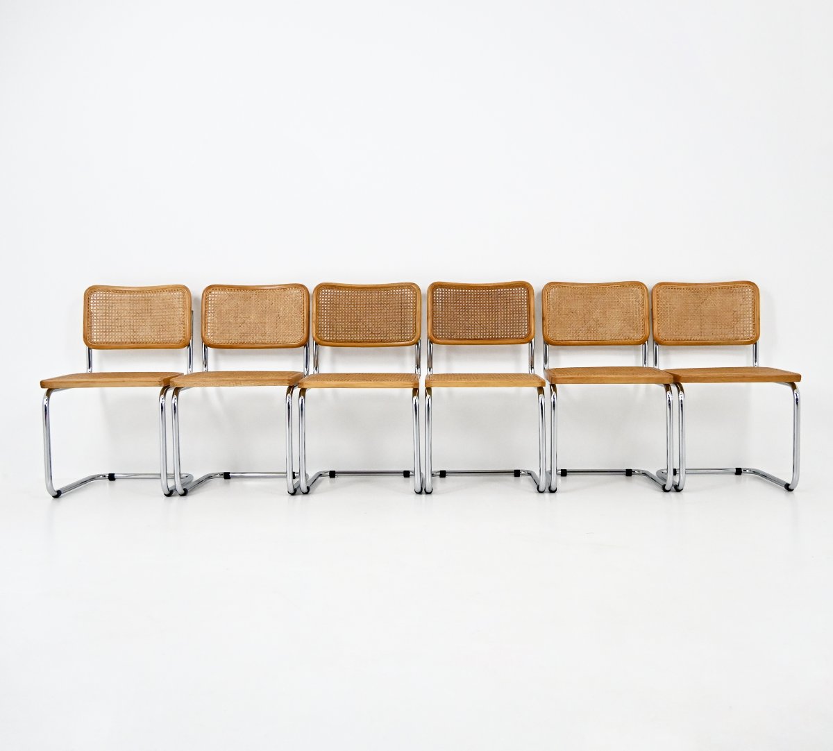 Ensemble de 6 Chaises de salle à manger modèle B32 de Marcel Breuer-photo-3