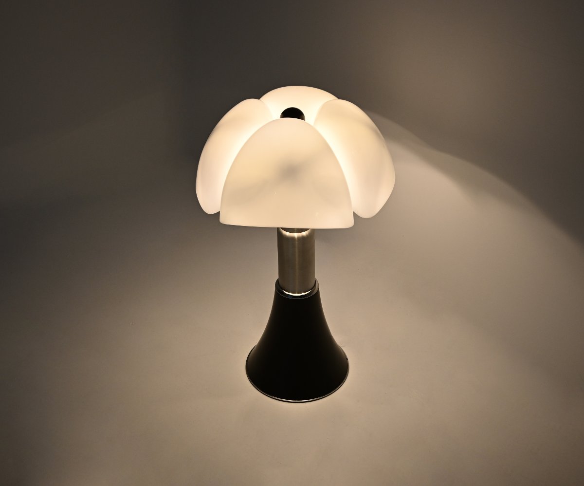Lampe de table « Pipistrello » de Gae Aulenti pour Martinelli Luce-photo-2