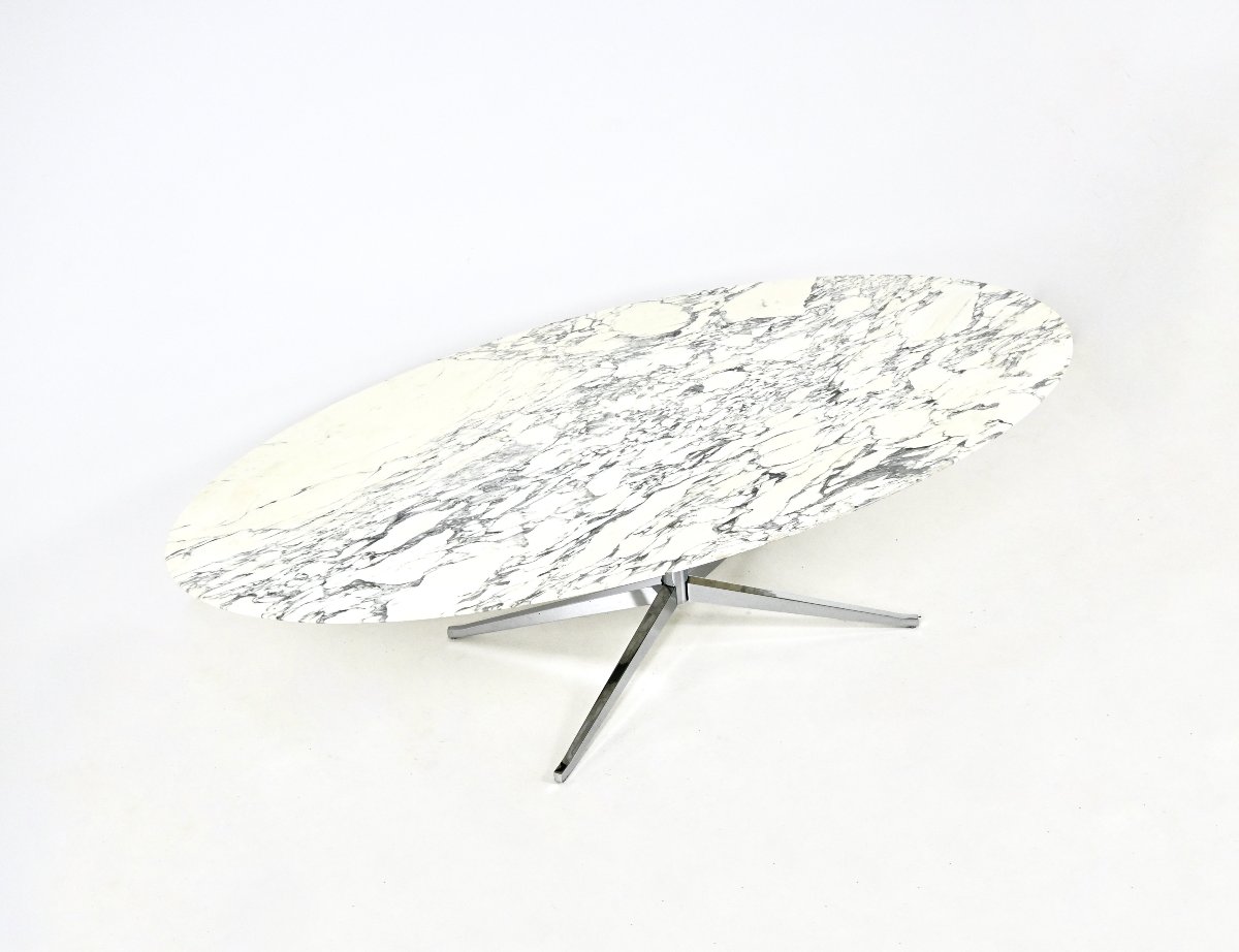 Table à manger ovale de Florence Knoll pour Knoll, années 1960