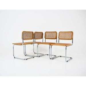 Ensemble de 4 Chaises de salle à manger modèle B32 de Marcel Breuer