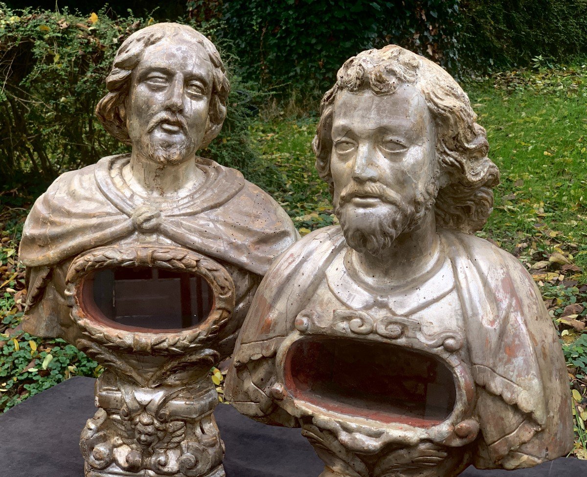 Italie XVIIe s, Suite de 3 gds bustes reliquaires baroques en bois argenté-photo-4