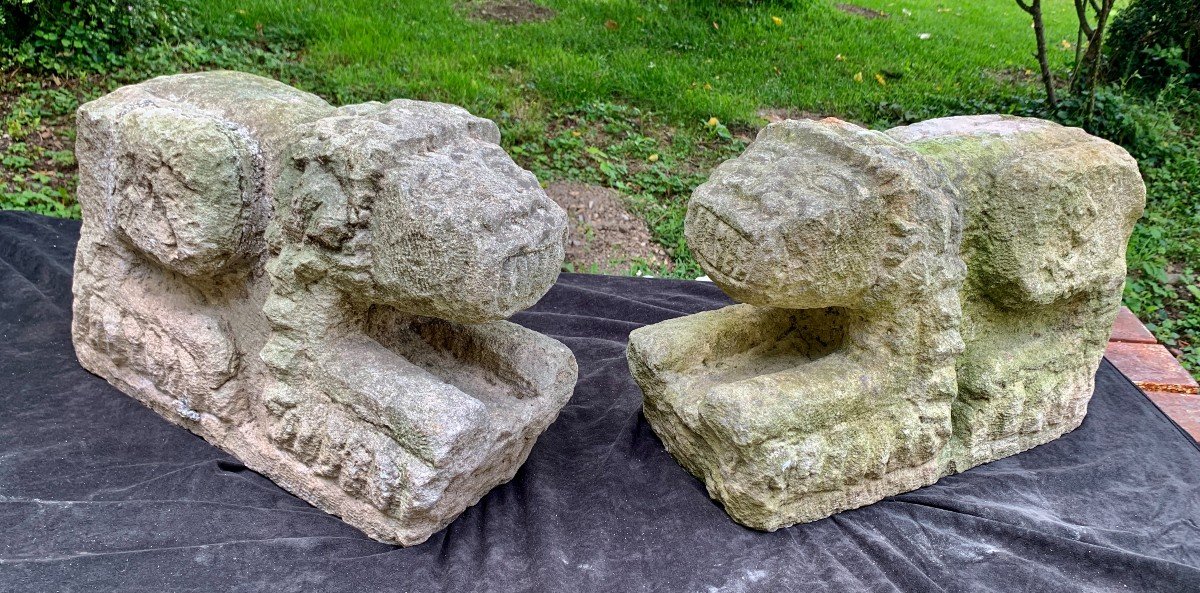 Pair Of Romanesque Stone Carved Lions, Italy 11th - 13th Centuries