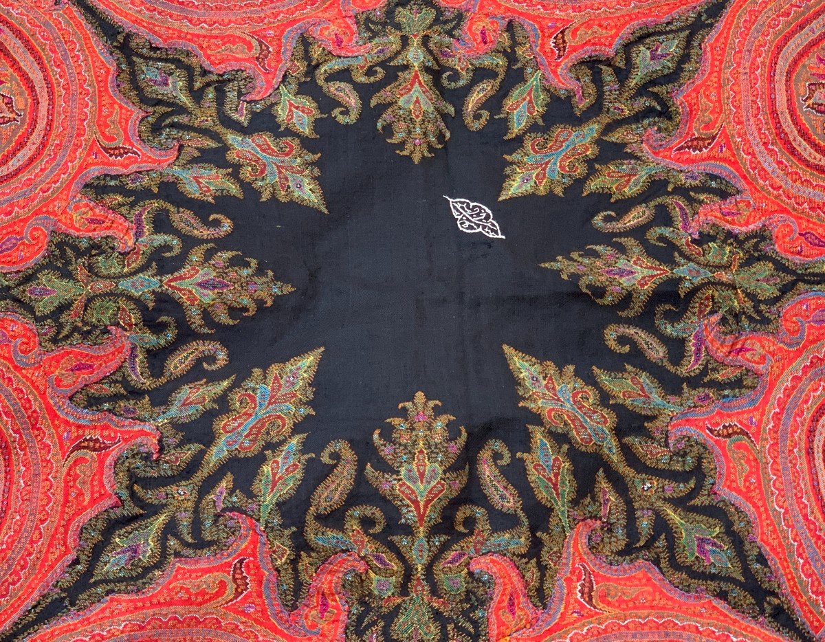 Gd châle Cachemire indien milieu XIXe, brodé main, signé, 180 * 180cm-photo-3