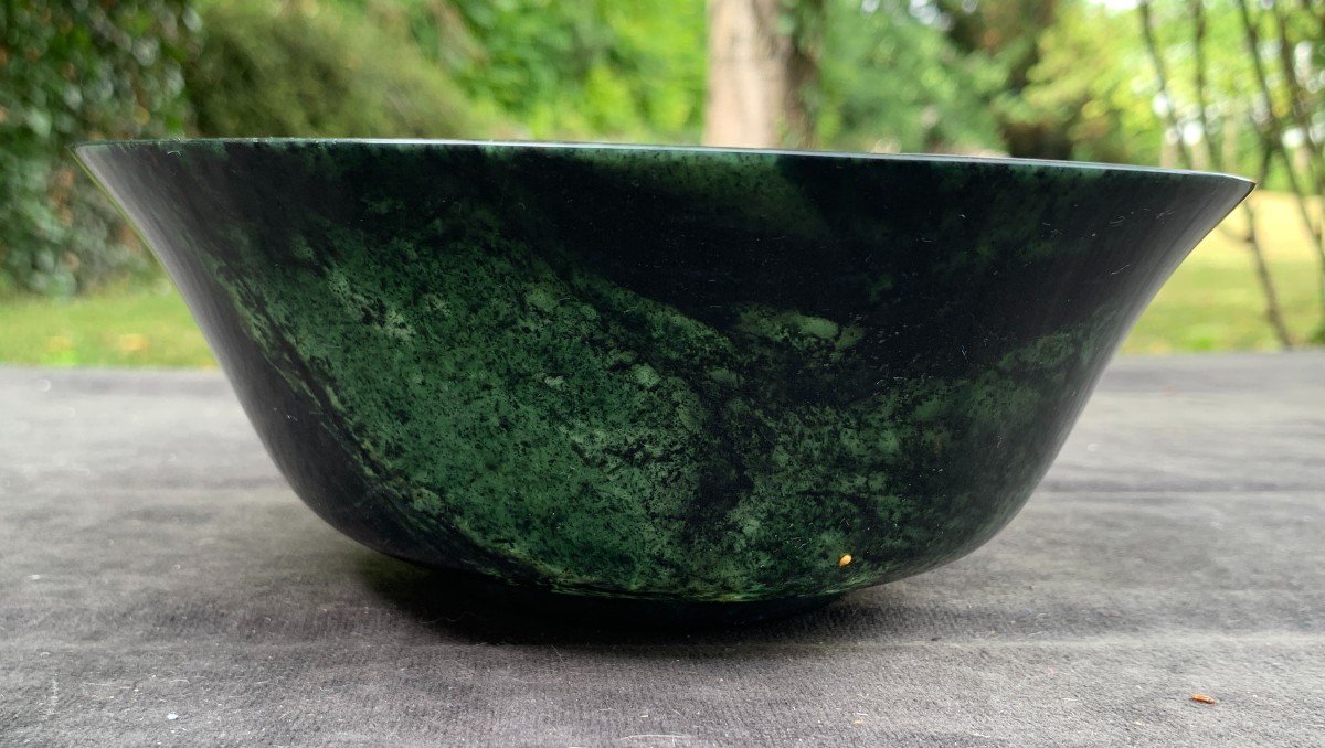 Superbe coupe sur piédouche de style moghol en jade -photo-3