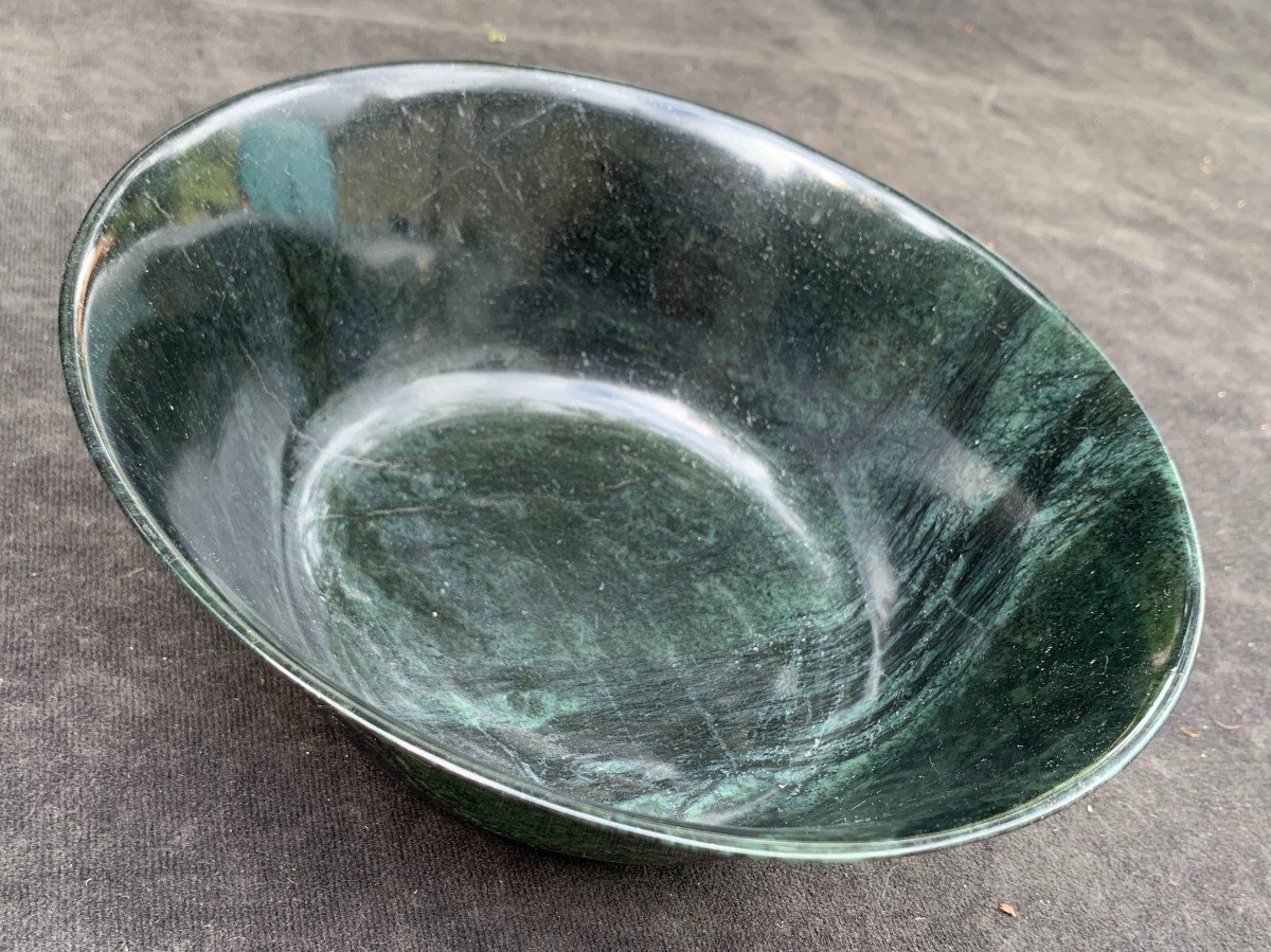 Superbe coupe sur piédouche de style moghol en jade -photo-1