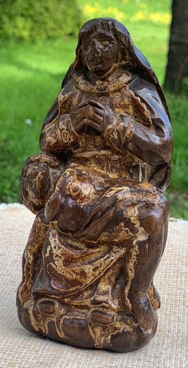 Pte piéta bois sculpté polychrome & doré, travail colonial XVIIe ou XVIIIe s-photo-7